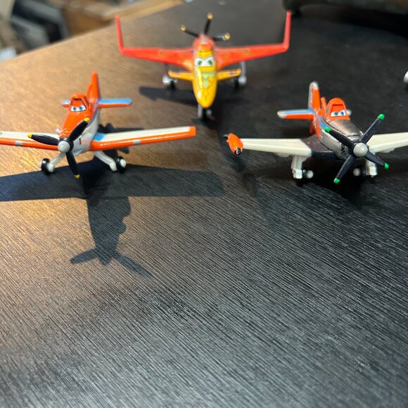 Disney Pixar Cars Orange Airplanes Lot of 3 Mattel Die-Cast 1:55 Scale Fighter - Picture 3 of 8